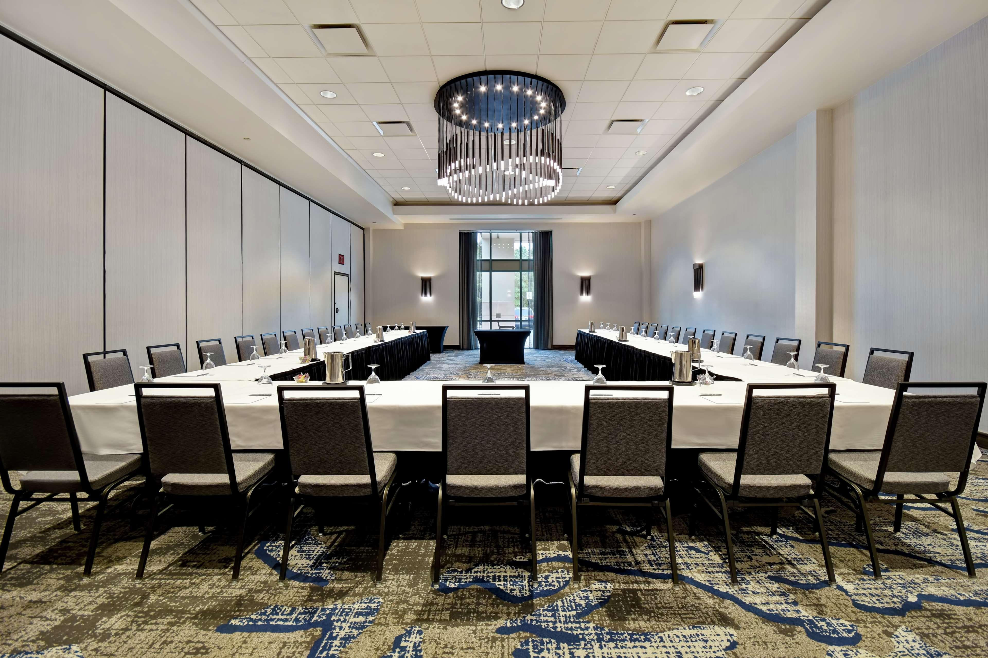 Embassy Suites By Hilton Raleigh Durham Research Triangle Cary Dış mekan fotoğraf